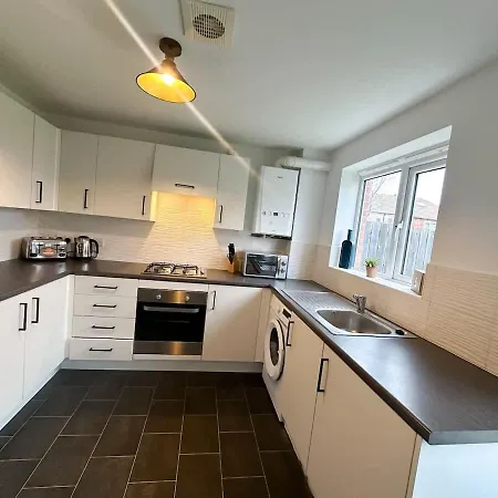 Beck House By Blue Skies * Middlesbrough